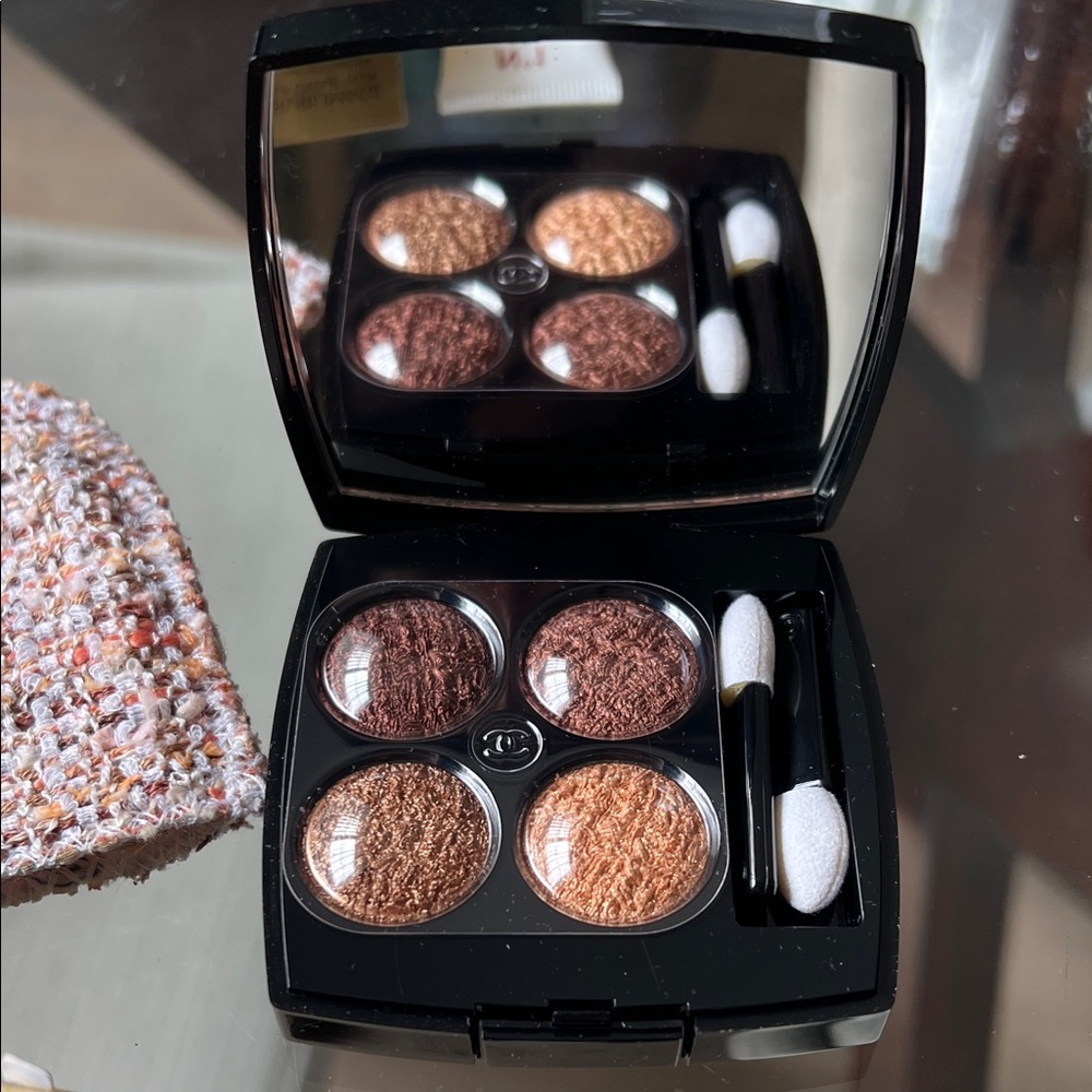 CHANEL Les 4 Ombres Tweed Eyeshadow Palette RARE